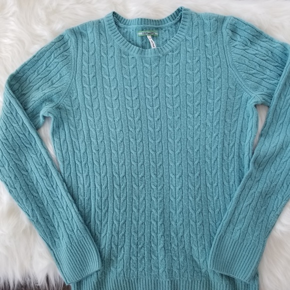 Beautiful blue sweater medium - Picture 2 of 5
